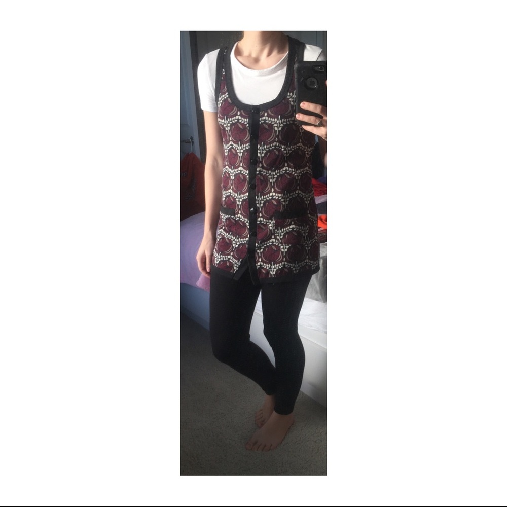 Maroon Patterned Sleeveless Cardigan - Picture 5 of 5
